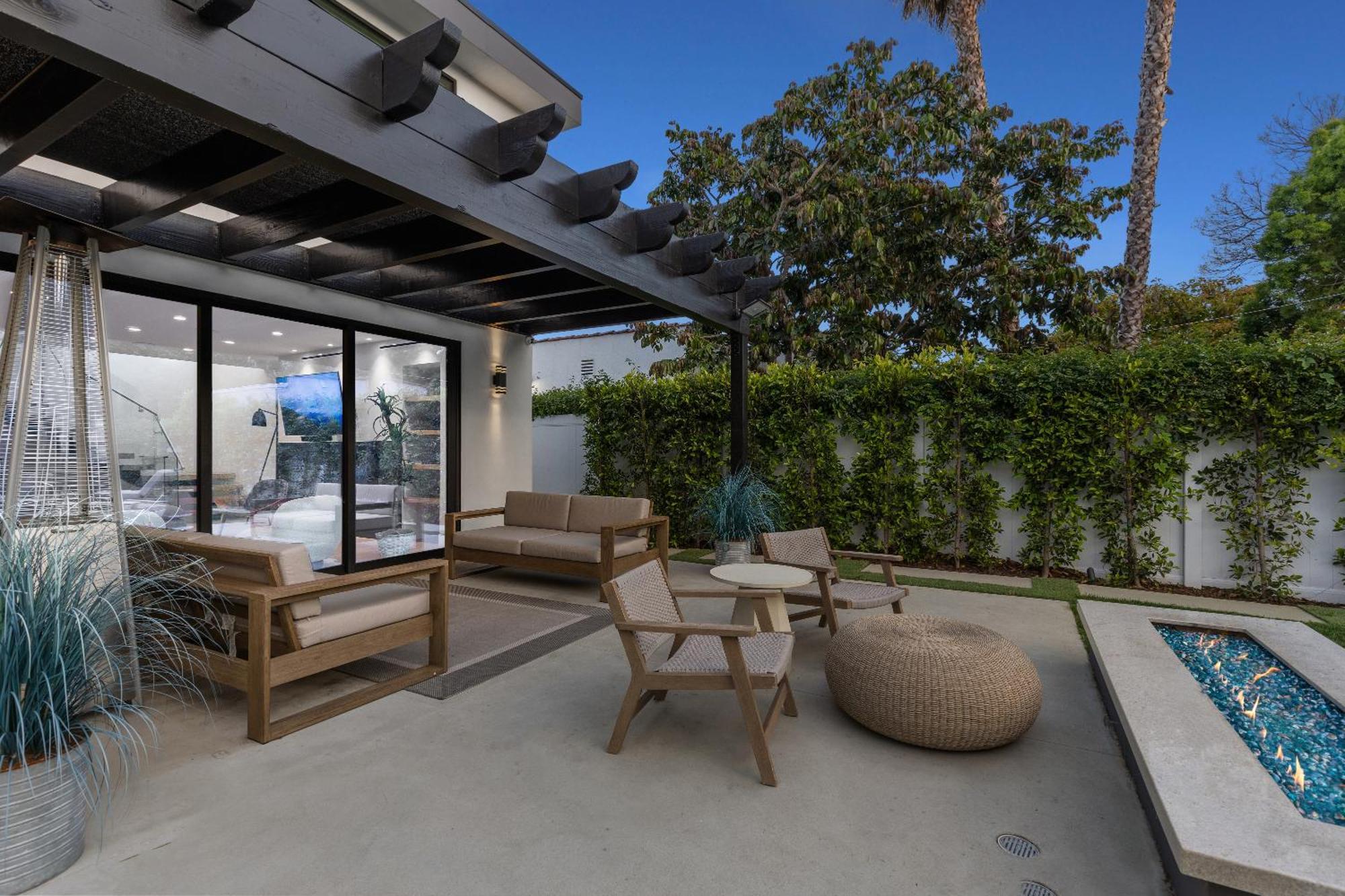 Curson Modern Apartment - Los Angeles — Photos 2